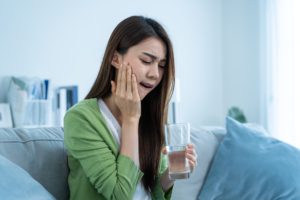 Cuidado de los dientes sensibles en invierno