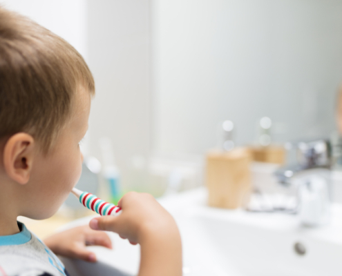 Cómo puede afectar una mala salud dental a los niños y niñas